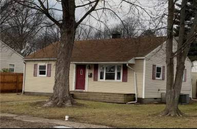 Main picture of 120 MacArthur Blvd