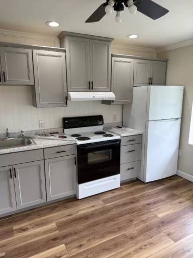 Main picture of 222 1/2 W Newell St