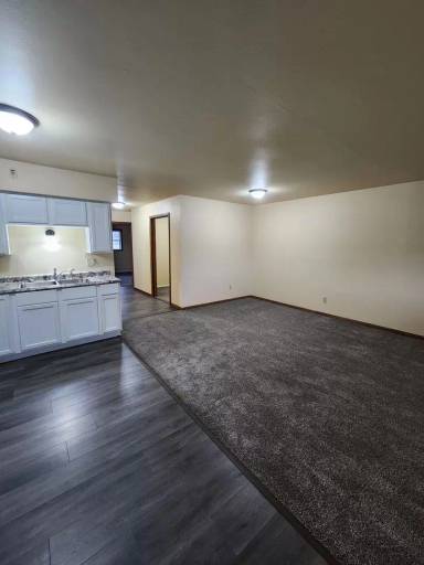 Main picture of 604 Main St