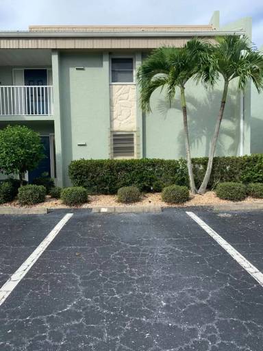Main picture of 1400 Mineo Dr
