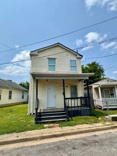 Main picture of 2405 Marion Mashore St