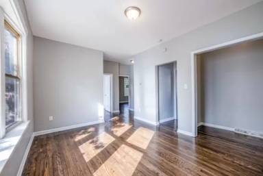 Main picture of 110 W 68th St