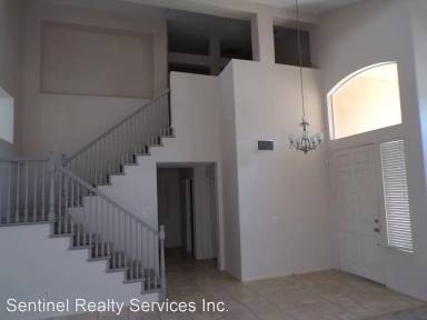 Main picture of 2371 Moonridge Cir