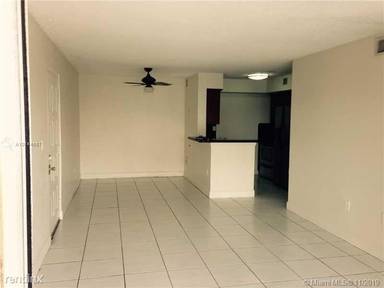 Main picture of 15201 SW 80th St