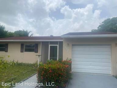 Main picture of 6990 SW 1st Ct