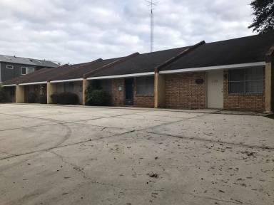 Main picture of 113 Bayou St