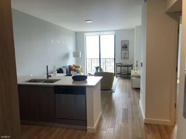 Main picture of 1501 SW 37th Ave