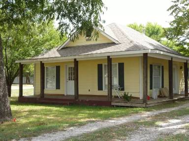 Main picture of 2916 Santa Fe St