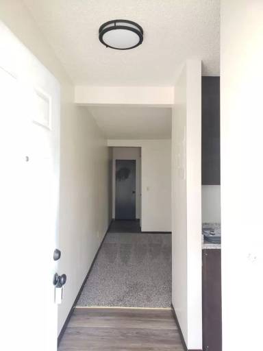 Main picture of 355 Johnson Pl