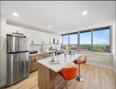 Main picture of Berkshires at Town Center Apartments