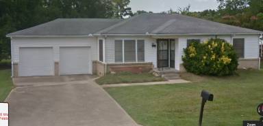 Main picture of 201 E Magnolia Dr