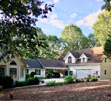Main picture of 4438 Gillsville Hwy