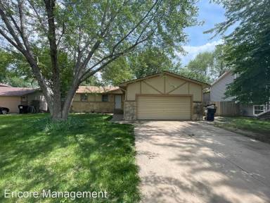 Main picture of 8631 E Hurst St