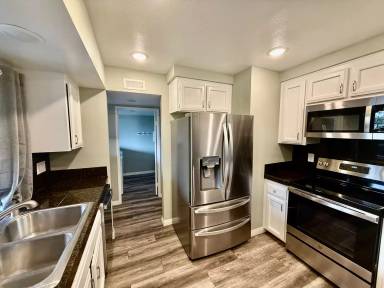 Main picture of 11889 Timaru Way