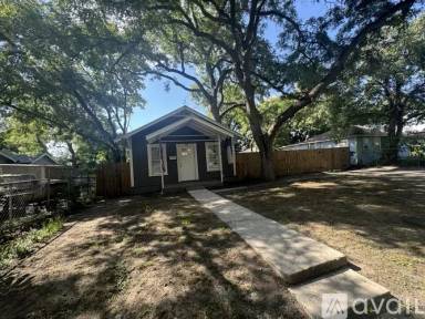 Main picture of 206 Palo Blanco St