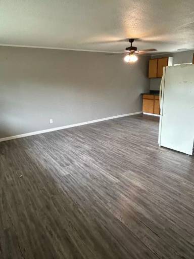 Main picture of 10101 Fawn Ln