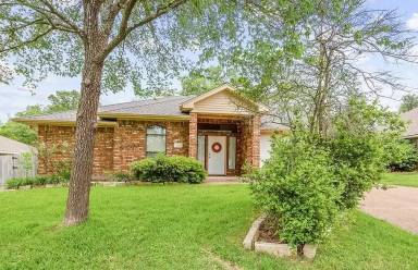 Main picture of 716 Summerglen Dr