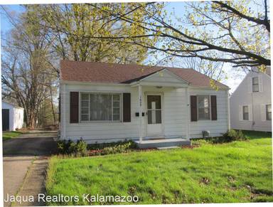 Main picture of 1629 Roseland Ave