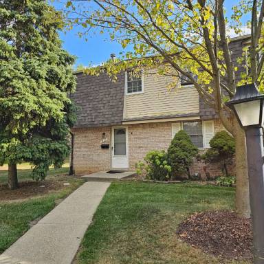 Main picture of 967 Kirts Blvd