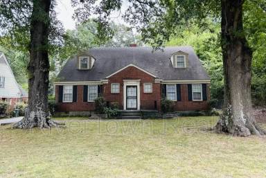 Main picture of 3572 Poplar Ave