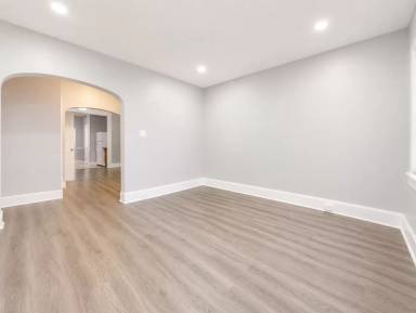 Main picture of 54 N Morley St