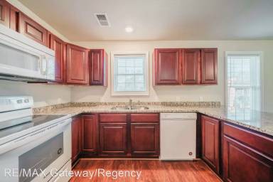 Main picture of 1765 Birch Dr