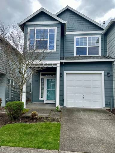 Main picture of 17472 SW Jay St
