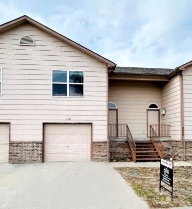 Main picture of 1102 - 1152 Country Club Ln
