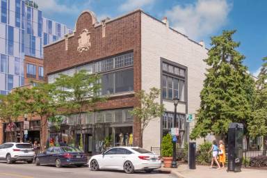 Main picture of 772 N High St