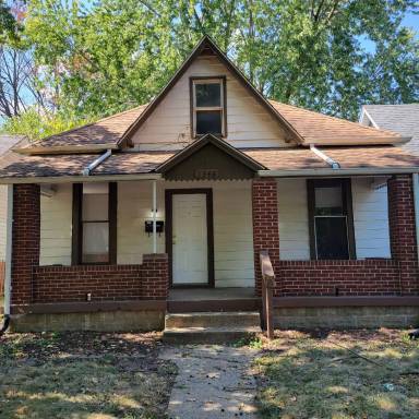 Main picture of 1346 Kappes St