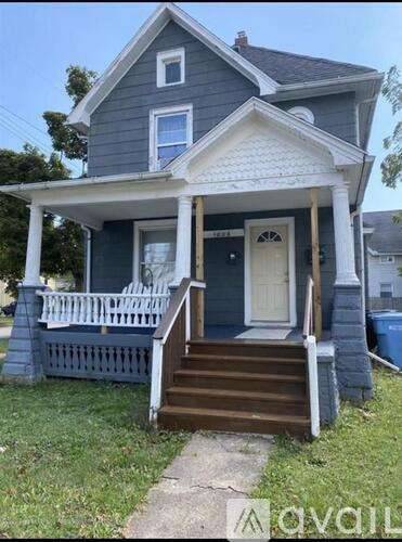 Main picture of 1026 Eureka St