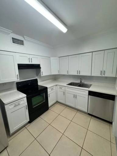 Main picture of 2536 Van Buren St