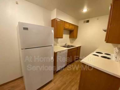 Main picture of 750 S Campbell Ave