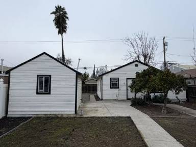 Main picture of 1519 Main St