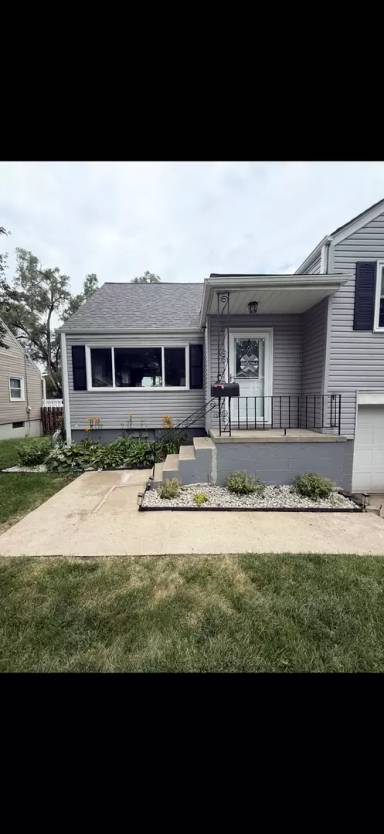 Main picture of 2012 N 65th St