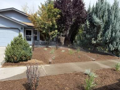 Main picture of 2420 NE Desert Willow Ct