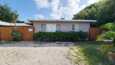 Main picture of 600 NW 18th St