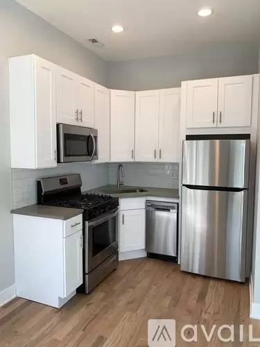 Main picture of 354-58 W Dickens Ave & 2103-11 N Sedgwick Ave Apartments