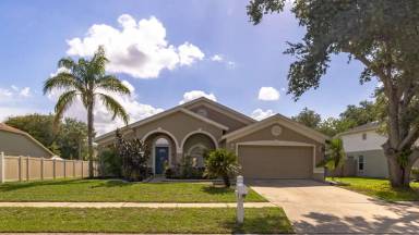 Main picture of 816 Sandcastle Cir