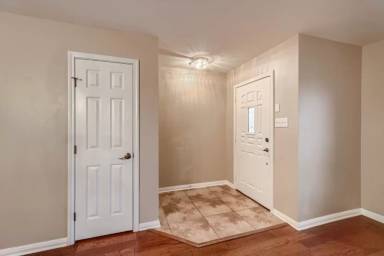 Main picture of 1824 Cambridge Blue