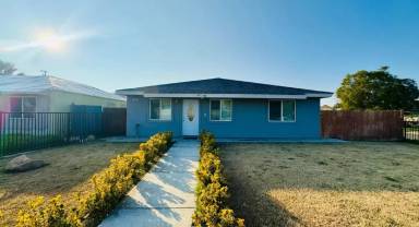 Main picture of 801 S Oleander Ave