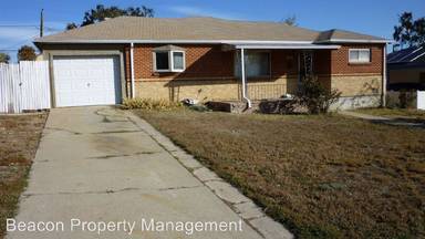 Main picture of 1221 E 95th Ave