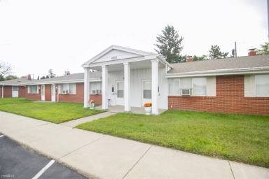 Main picture of 4825 Hill Ave