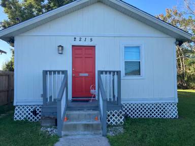 Main picture of 2215 Kenner Ave
