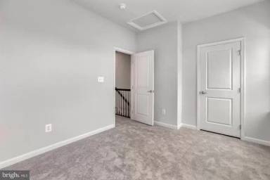 Main picture of 7504 Hancock St