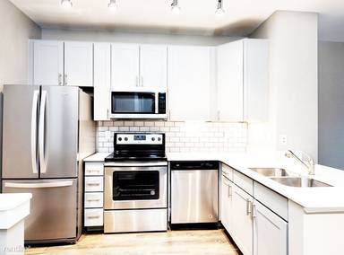 Main picture of 1001 San Marcos St