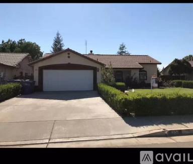 Main picture of 403 S Olympic St