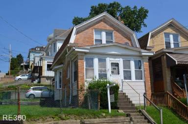 Main picture of 740 Sebring Ave