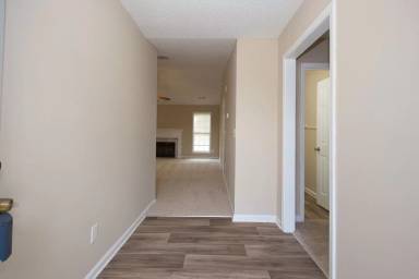 Main picture of 1302 Palmer Ln