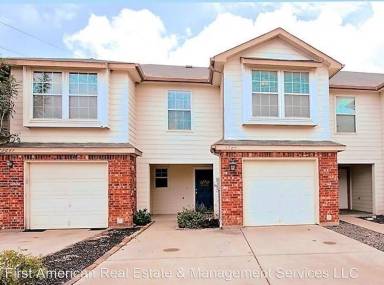 Main picture of 12649 Bay Ave